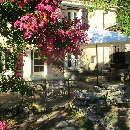 Uzès Le Mas Des Lilas מראה חיצוני תמונה