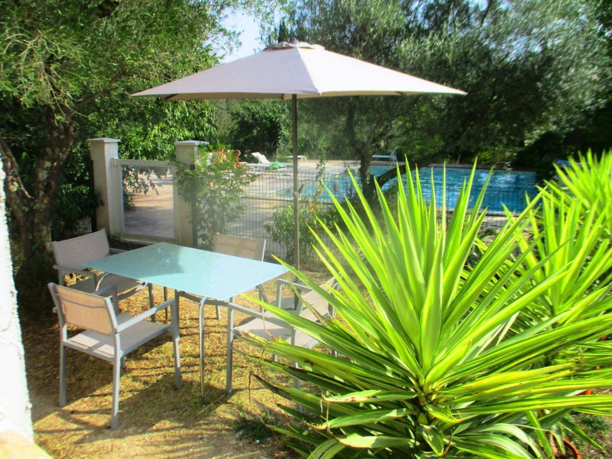 Uzès Le Mas Des Lilas מראה חיצוני תמונה