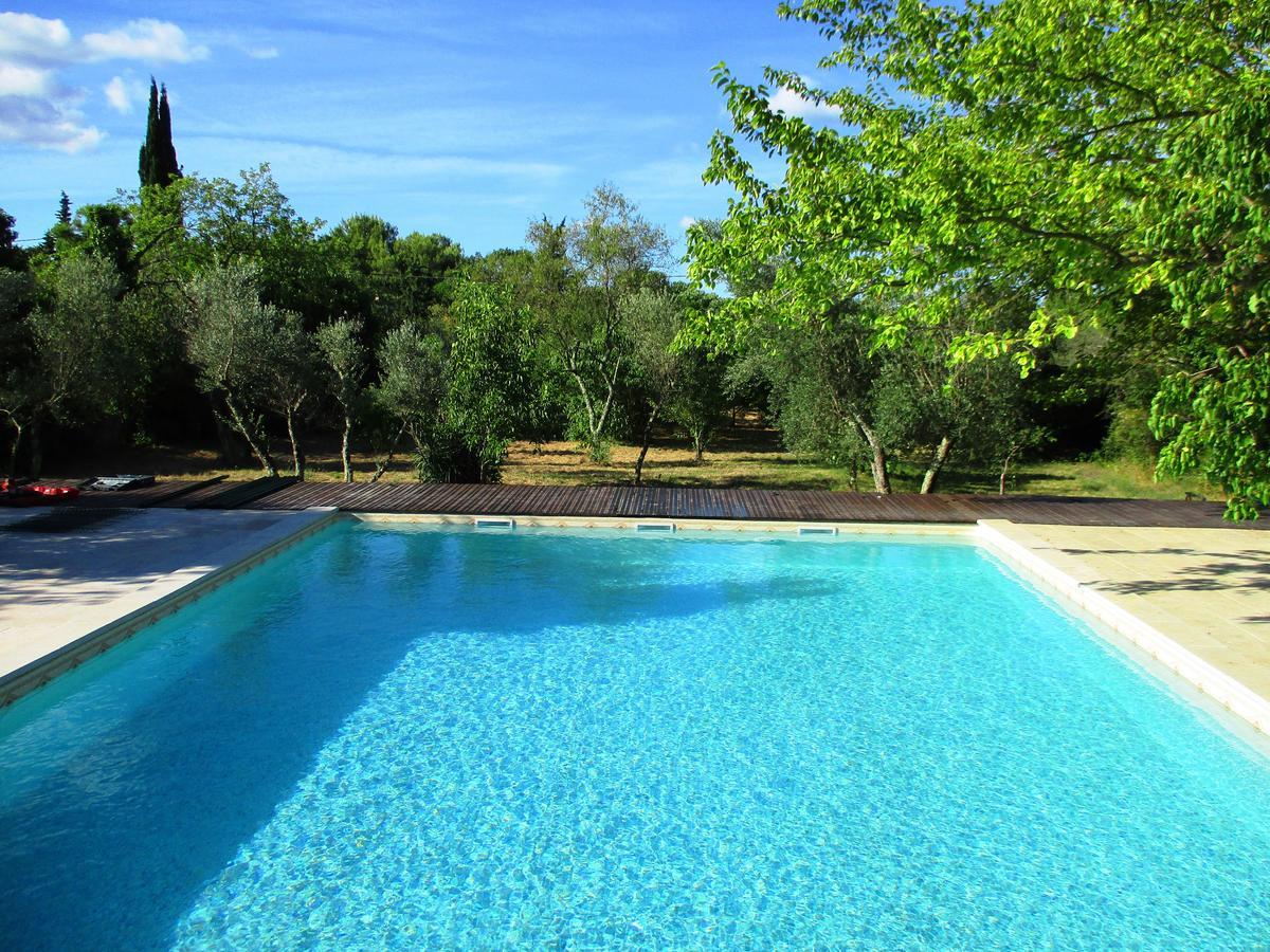 Uzès Le Mas Des Lilas מראה חיצוני תמונה